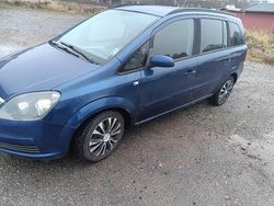 Blå Begagnad 2006 Opel Zafira Minibuss | 12 000 kr (Bra pris)