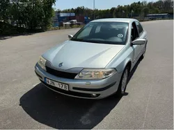Grå Begagnad 2005 Renault Laguna II Expression Halvkombi | 20 000 kr