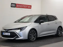 Silver Begagnad 2019 Toyota Corolla Hybrid Executive Halvkombi | 219 000 kr (Marknadspris)