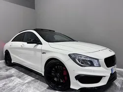 Vit Begagnad 2015 Mercedes CLA45 AMG AMG Sportkupé | 339 900 kr (Lite dyr)