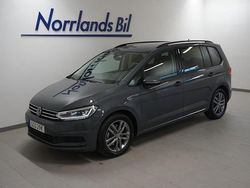Grå (dolphin grey metallic) Begagnad 2024 VW Touran Minibuss | 379 900 kr