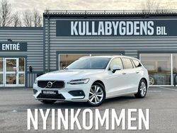 Vit Begagnad 2020 Volvo V60 Momentum Kombi | 269 000 kr (Marknadspris)