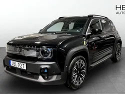 Svart (black) Ny 2025 Renault 4 E-Tech Iconic SUV | 476 800 kr