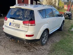 Vit Begagnad 2008 Citroën C-Crosser SUV | 20 000 kr