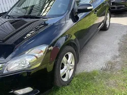 Svart Begagnad 2011 Kia Ceed Sportswagon Kombi | 50 000 kr (Marknadspris)