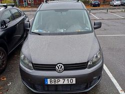 Grå Begagnad 2015 VW Caddy Maxi Minibuss | 75 000 kr (Marknadspris)