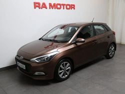 Brun Begagnad 2016 Hyundai i20 Premium Halvkombi | 99 800 kr (Marknadspris)