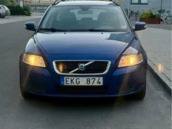 Blå Begagnad 2009 Volvo V50 Kinetic Kombi | 34 900 kr (Bra pris)