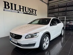 Vit Begagnad 2015 Volvo S60 CC Summum Sedan | 149 900 kr (Marknadspris)