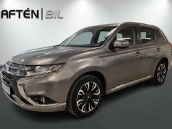 Grå Begagnad 2017 Mitsubishi Outlander P-HEV SUV | 187 900 kr (Marknadspris)