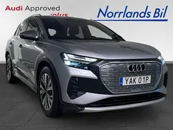 Silver (florettsilver metallic) Begagnad 2022 Audi Q4 e-tron Advanced SUV | 429 900 kr (Marknadspris)