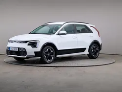 Vit Begagnad 2022 Kia e-Niro SUV | 315 000 kr (Dyr)