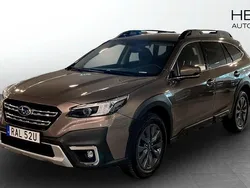Ljusbrun (brown) Begagnad 2023 Subaru Outback SUV | 399 900 kr (Marknadspris)