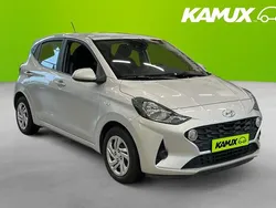Silver/grå Begagnad 2022 Hyundai i10 Essential Halvkombi | 144 900 kr (Bra pris)