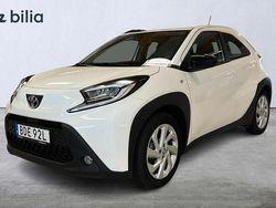 Vit Begagnad 2022 Toyota Aygo Comfort Halvkombi | 179 900 kr (Marknadspris)