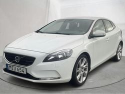 Vit Begagnad 2013 Volvo V40 Kinetic Kombi | 100 000 kr (Marknadspris)