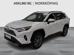 Vit Begagnad 2023 Toyota RAV4 Hybrid Executive SUV | 425 000 kr (Marknadspris)