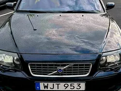 Mörkblå Begagnad 2004 Volvo S80 Momentum Sedan | 39 900 kr (Lite dyr)