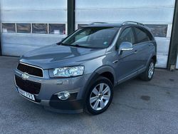 Grå Begagnad 2011 Chevrolet Captiva SUV | 74 900 kr (Marknadspris)