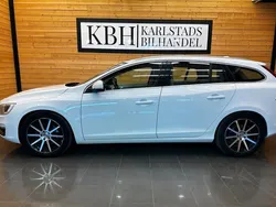 Vit Begagnad 2014 Volvo V60 Summum Kombi | 134 900 kr (Bra pris)