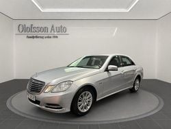 Iridiumsilver metalliclack Begagnad 2011 Mercedes E200 Sedan | 99 000 kr (Bra pris)