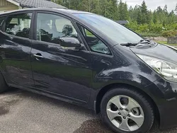 Svart Begagnad 2011 Kia Venga Comfort Halvkombi | 44 000 kr (Marknadspris)