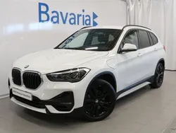 Vit (white) Begagnad 2021 BMW X1 Sport Line SUV | 284 700 kr (Marknadspris)