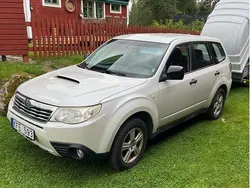 Vit Begagnad 2010 Subaru Forester SUV | 58 000 kr (Bra pris)
