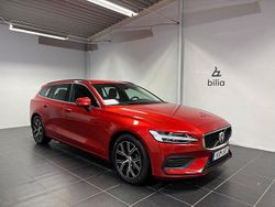 Röd Begagnad 2023 Volvo V60 Core Kombi | 329 900 kr (Superpris)