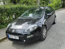 Svart Begagnad 2012 Fiat Punto Easy Halvkombi | 34 000 kr