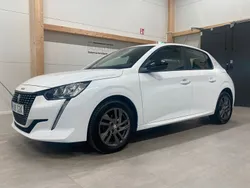 Vit Begagnad 2022 Peugeot 208 Active Halvkombi | 144 900 kr (Marknadspris)