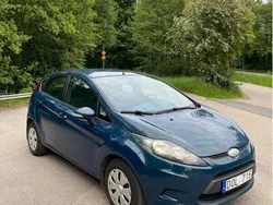 Blå Begagnad 2009 Ford Fiesta Trend Halvkombi | 32 999 kr (Marknadspris)
