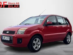 Röd Begagnad 2010 Ford Fusion Halvkombi | 44 500 kr