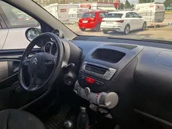 Svart Begagnad 2013 Citroën C1 Halvkombi | 30 000 kr (Bra pris)