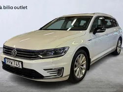 Vit Begagnad 2016 VW Passat GTE Kombi | 129 900 kr (Marknadspris)