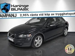 Svart Begagnad 2009 Volvo C30 Momentum Halvkombi | 69 900 kr (Marknadspris)