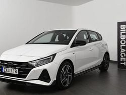 Vit Begagnad 2024 Hyundai i20 Halvkombi | 249 500 kr (Dyr)
