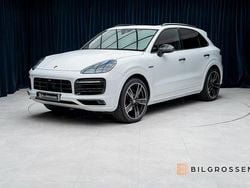 Vit Begagnad 2023 Porsche Cayenne Platinum Edition SUV | 929 900 kr (Bra pris)