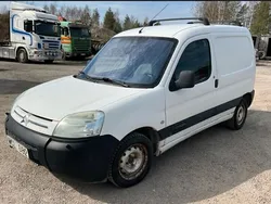Vit Begagnad 2004 Citroën Berlingo Minibuss | 17 900 kr (Marknadspris)