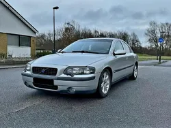 Silver Begagnad 2002 Volvo S60 Sedan | 29 000 kr (Superpris)