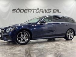 Blå metallic Begagnad 2020 Mercedes E300 AMG Kombi | 359 900 kr (Marknadspris)