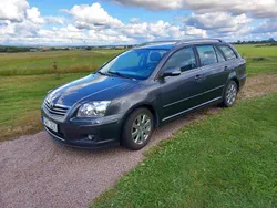 Grå Begagnad 2007 Toyota Avensis Kombi | 29 000 kr