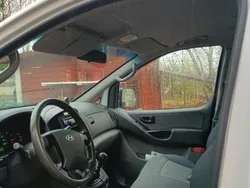 Hyundai H-1