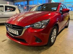 Röd Begagnad 2015 Mazda 2 Halvkombi | 115 000 kr (Marknadspris)