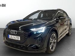 Svart Begagnad 2022 Audi Q4 e-tron Proline SUV | 419 000 kr (Marknadspris)