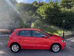 Röd Begagnad 2015 VW Polo Halvkombi | 87 000 kr (Bra pris)