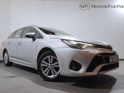 Silver Begagnad 2017 Toyota Avensis Active Kombi | 164 900 kr (Marknadspris)