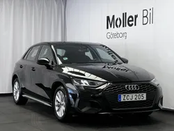 Svart (brilliantsvart) Begagnad 2022 Audi A3 Sportback Proline Halvkombi | 249 900 kr (Marknadspris)