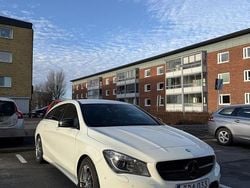 Vit Begagnad 2015 Mercedes CLA220 Shooting Brake Kombi | 159 900 kr (Marknadspris)