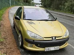 Gul Begagnad 2003 Peugeot 206 GTi Halvkombi | 19 000 kr (Marknadspris)